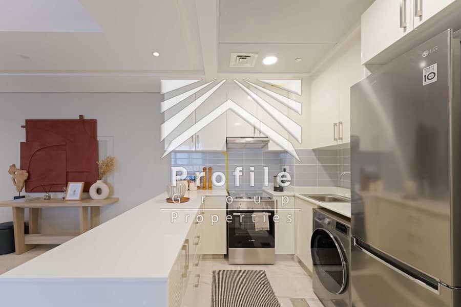 11 Leaf Tower-3BR-Primary-13. JPG
