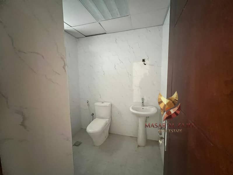 6 Bath1. jpeg