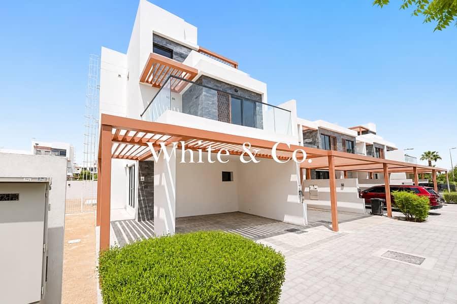 Brand New | Single Row Corner | 6 Beds Brand New | Single Row Corner | 6 Beds