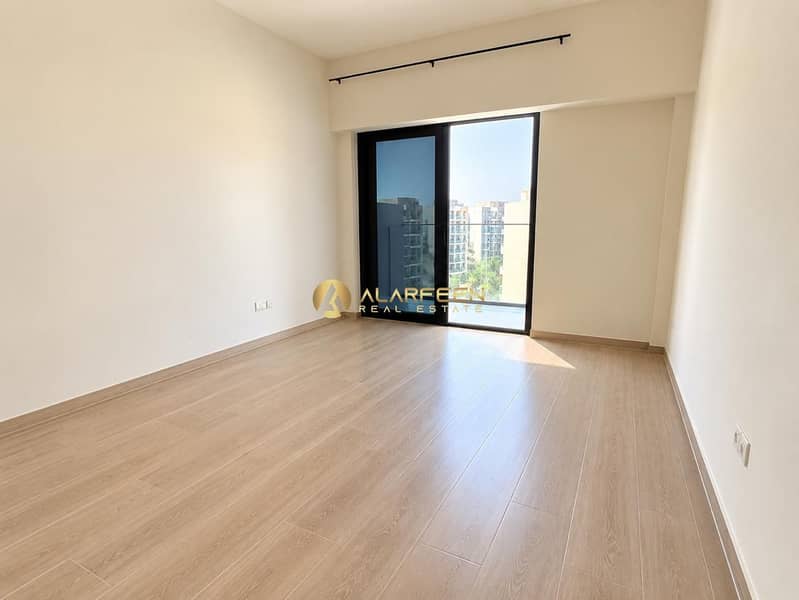 4 Listing (10). jpeg