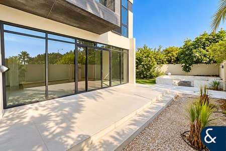 4 Bedroom Villa for Sale in DAMAC Hills, Dubai - SINGLE ROW | VACANT | LARGER PLOT | THLA TYPE