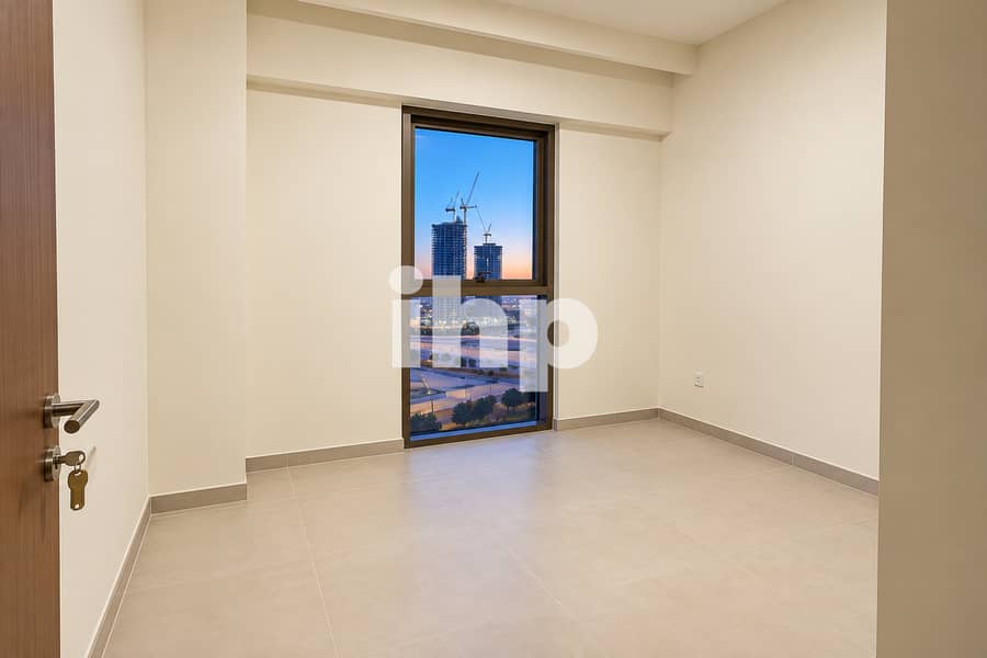 9 wide_angle_interior_photograph_of_an_empty_modern. jpg
