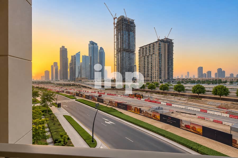 16 wide_urban_cityscape_view_from_a_balcony_upper_lev. jpg