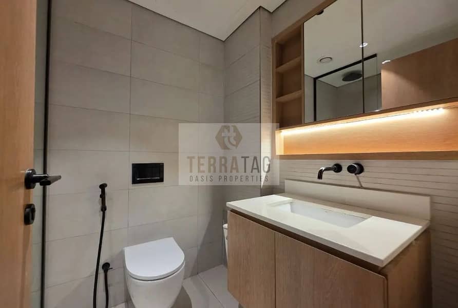 15 Screenshot_5-10-2026_132714_www. propertyfinder. ae. jpeg