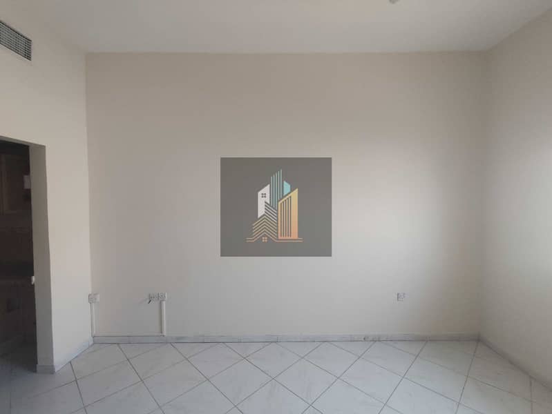 4 107648. jpg