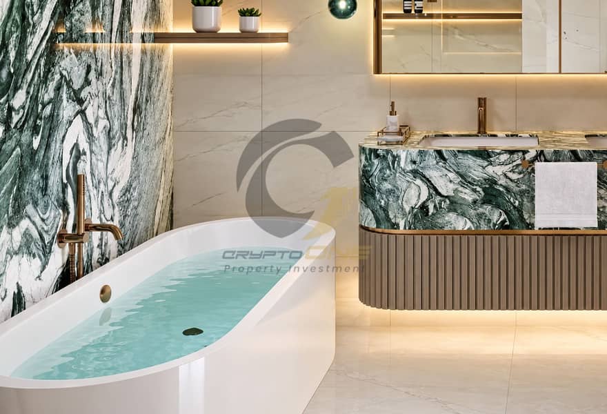 10 04_Luxury_Bathroom. jpg