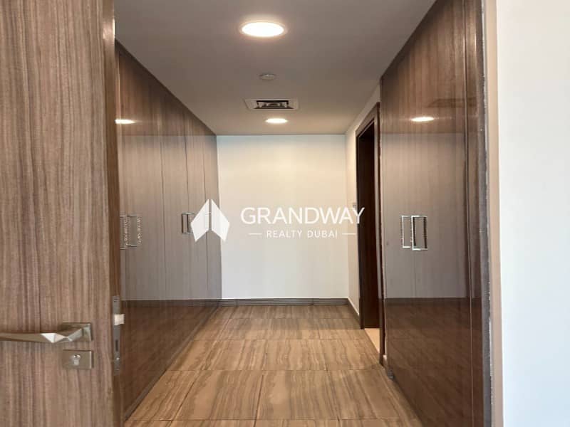Elegant Apartment | Prime Location | JLT — photo 1 Elegant Apartment | Prime Location | JLT — photo 1