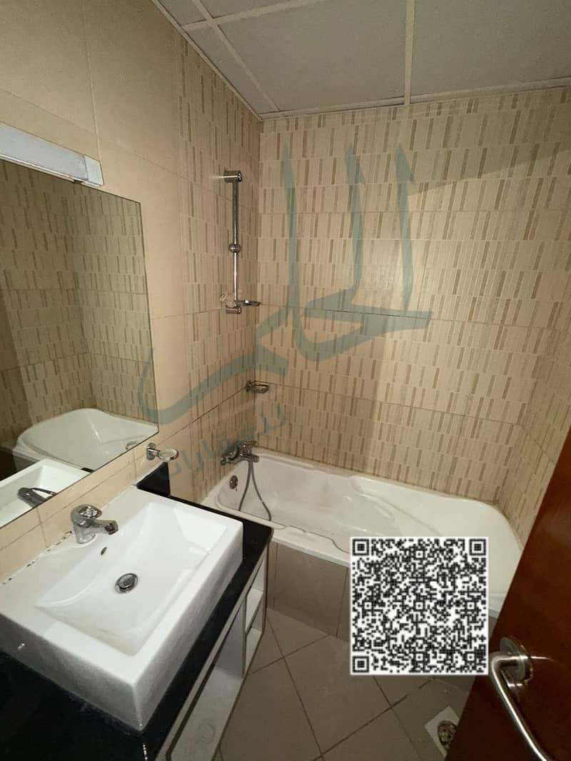 6 d0a295d0-95e3-45c7-b52d-a6f1e29d2a1e. jpeg