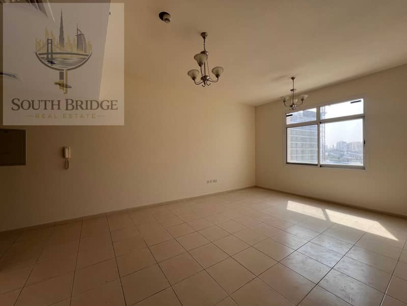 5 Living room -3. jpeg