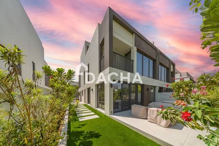 4 Bedroom Villa for Rent in Tilal Al Ghaf, Dubai - Pool Backing | Closed Kitchen | Vacant Soon