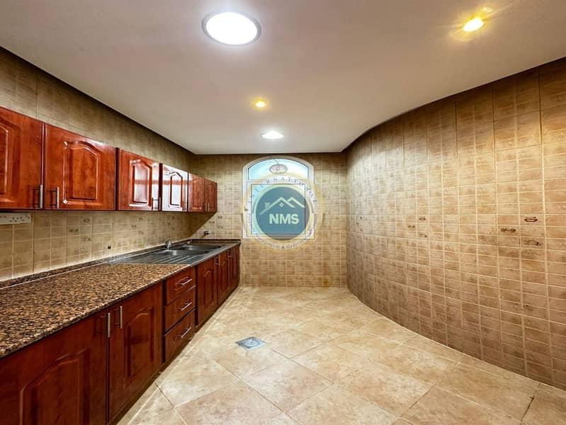 8 6f3a542d-12aa-4019-9242-61229ee7db7f. jpeg