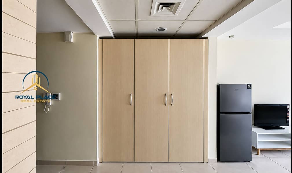 8 Minimalist Hallway with Built-In Wardrobe. png