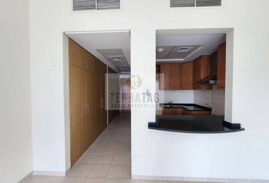 10 Screenshot_5-10-2026_141617_www. propertyfinder. ae. jpeg