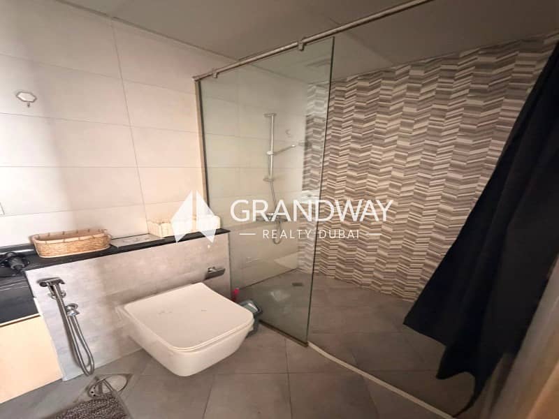 5 BEST DEAL | BURJ VIEW | SPECIOUS LAYOUT — photo 5