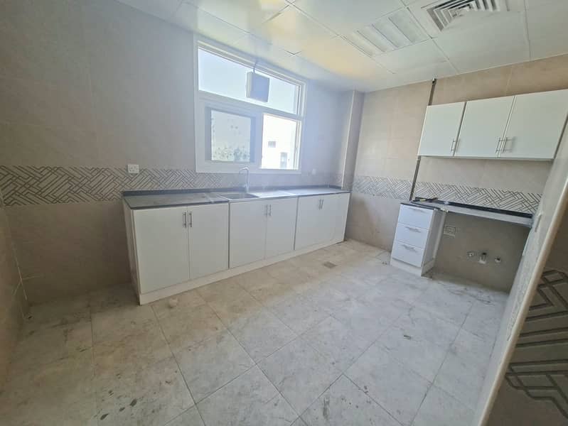 14 1000706035. jpg