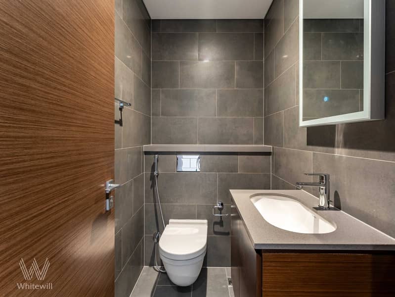 14 ROM03873-HDR. jpg