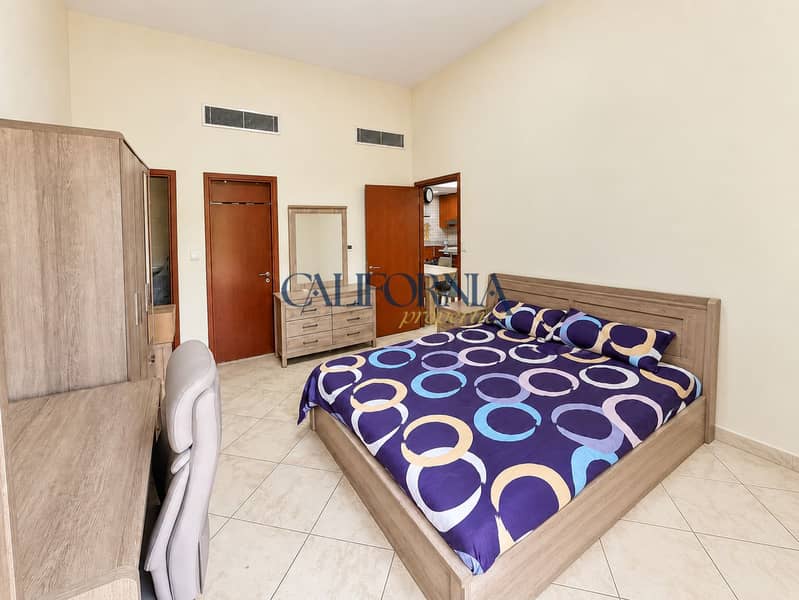 4 Seamless bedroom without the bunk bed. png
