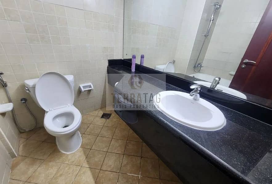 10 Screenshot_5-10-2026_143416_www. propertyfinder. ae. jpeg