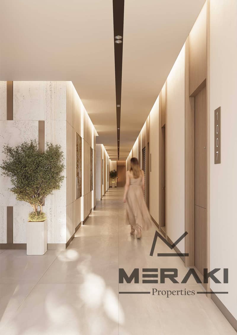 21 07. CORRIDOR CAMERA 1 WITH PEOPLE. jpg
