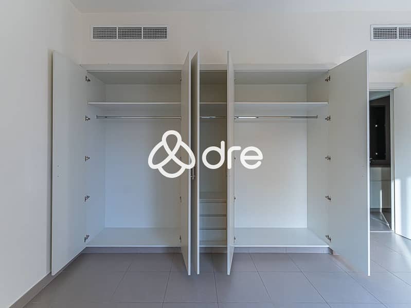 12 DRE08789. JPG