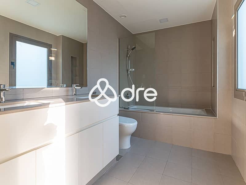 28 DRE08790. JPG