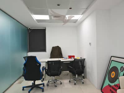 Office for Rent in Business Bay, Dubai - Fully Furnished | 4 Parking | Prime Location
