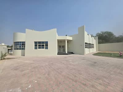 4 Bedroom Villa for Rent in Al Dhait, Ras Al Khaimah - WhatsApp Image 2026-10-05 at 12.57. 41 PM (1). jpeg 4 Bedroom Villa for Rent in Al Dhait, Ras Al Khaimah - WhatsApp Image 2026-10-05 at 12.57. 41 PM (1). jpeg