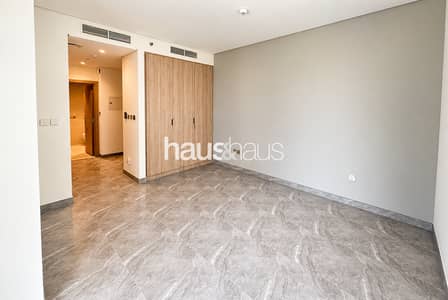 Studio for Sale in Business Bay, Dubai - Burj & Bughatti Views | Corner Unit | High Floor
