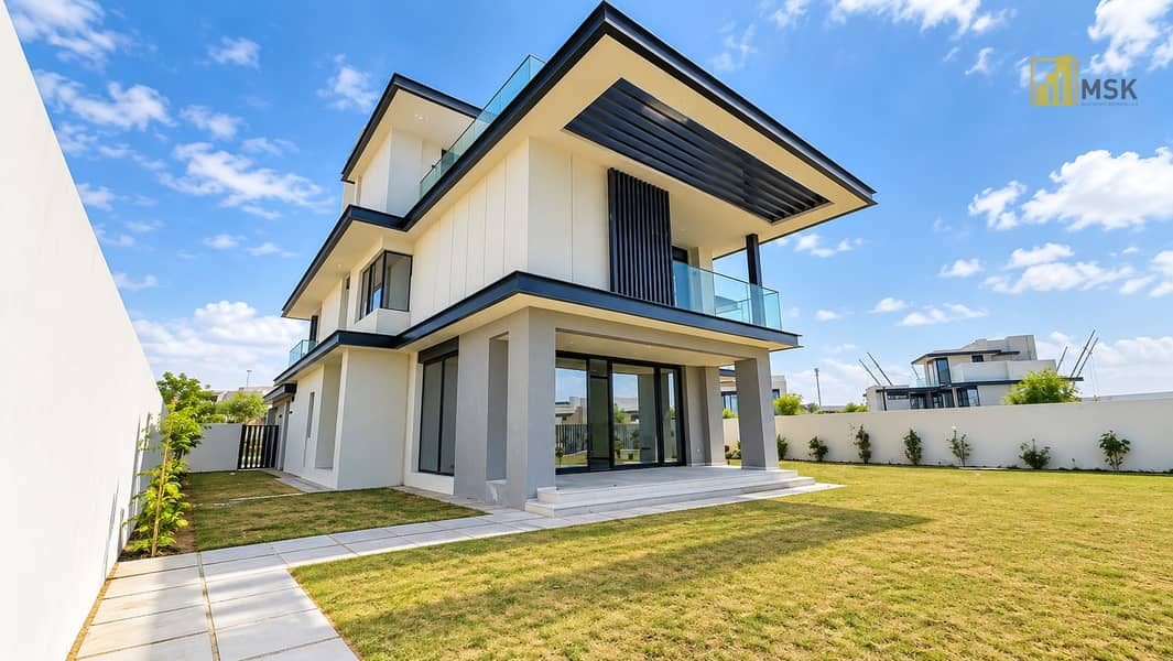 2 Modern Villa Under a Blue Sky. png