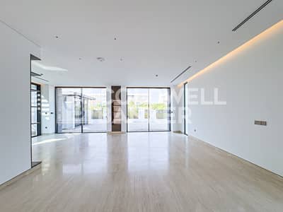 5 Bedroom Villa for Rent in Tilal Al Ghaf, Dubai - Corner Villa | Single Row | Close to Amenities