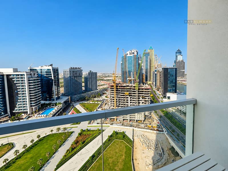 9 Modern Skyline and Construction Vista. png