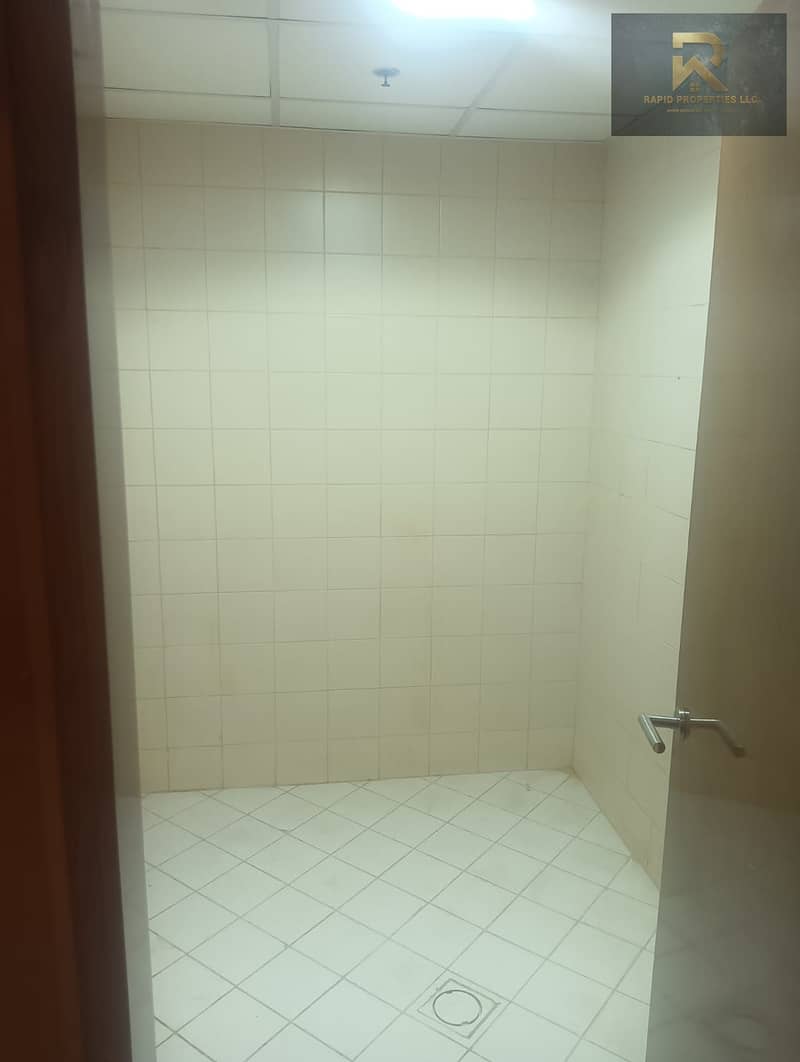 4 6fd736ca-e8a3-4d66-8c45-3080afd3364f. jpg