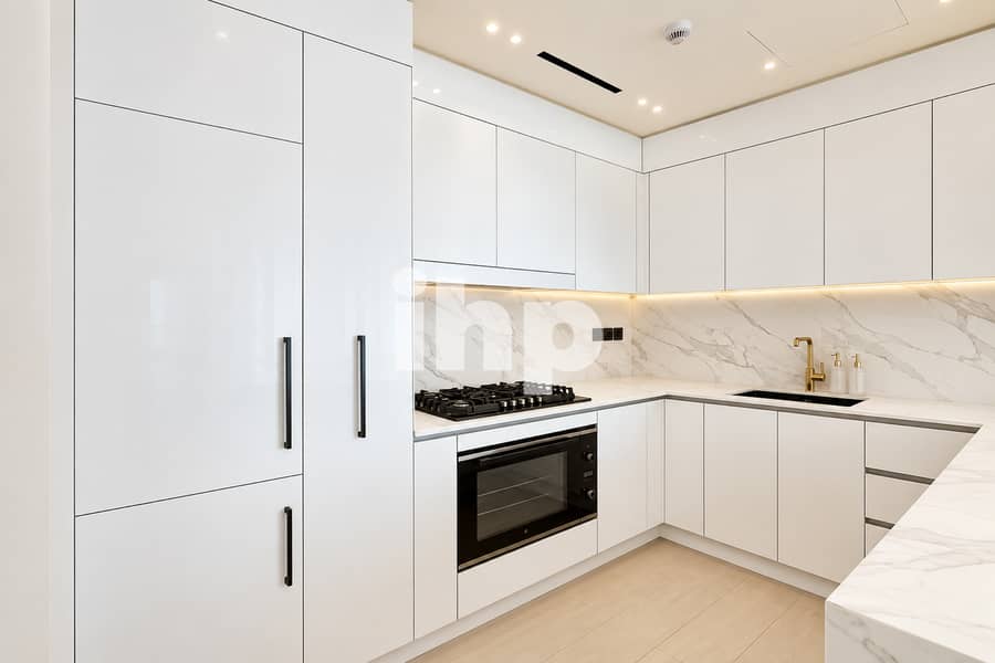 5 wide_clean_modern_minimalist_kitchen_interior_sc. jpg