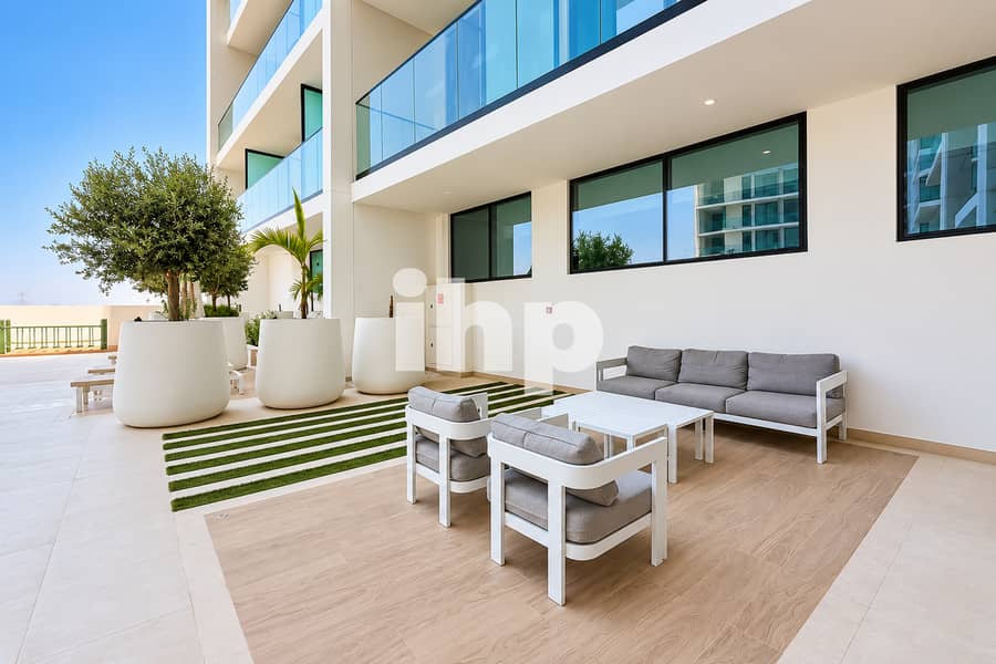12 wide_high_resolution_photo_of_a_modern_outdoor_pa. jpg