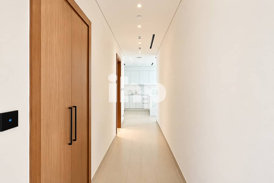 10 wide_clean_minimalist_interior_hallway_scene_ph. jpg