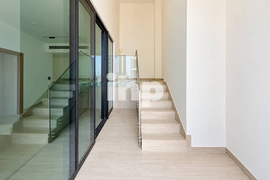 9 wide_modern_minimalist_interior_architectural_sc. jpg