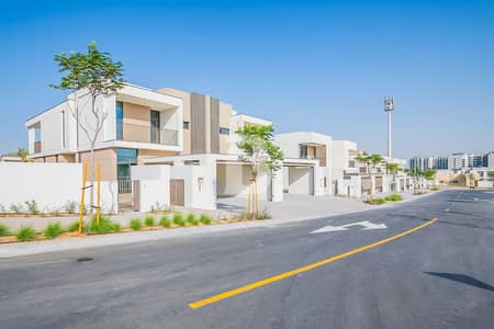 4 Schlafzimmer Villa zum Miete in Al Furjan, Dubai - Villa in Al Furjan，Al Furjan West，Tilal Al Furjan, 4 schlafzimmer, 300000 AED - 16746734