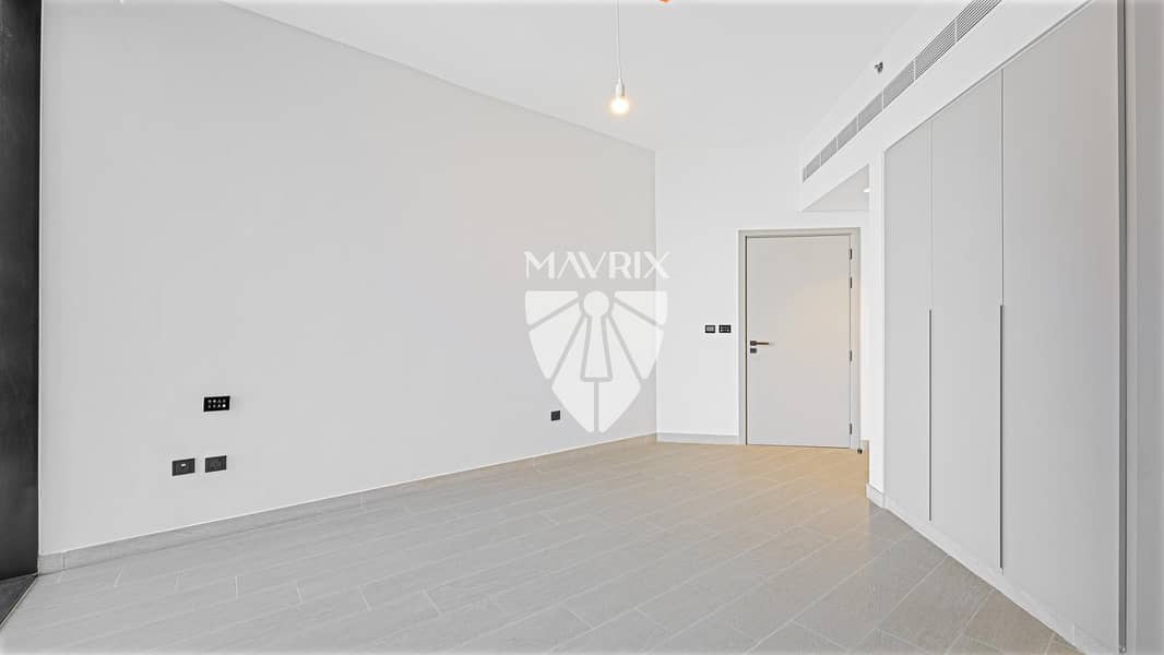 11 Image 11