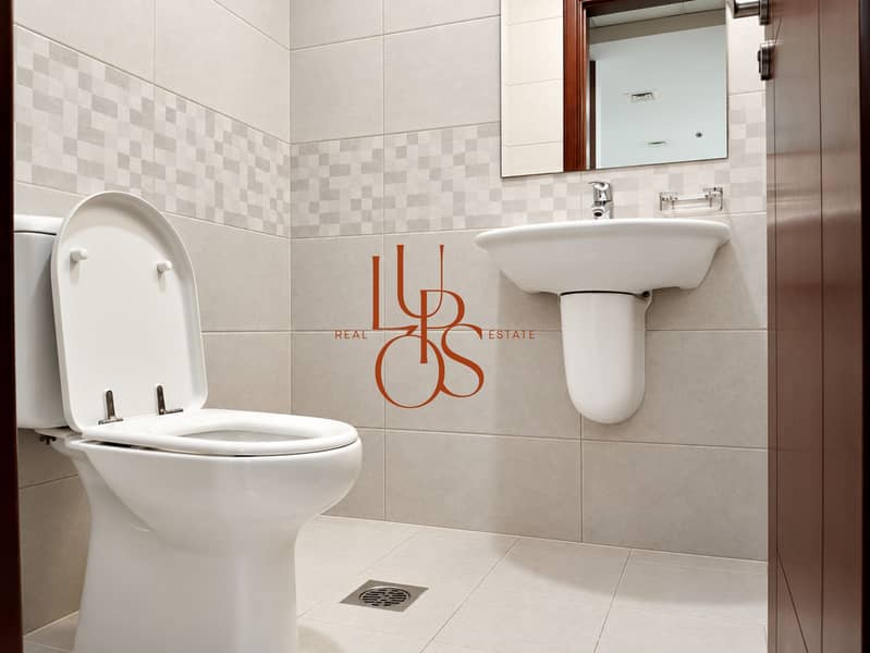 11 Lupos_Photo_07. jpg