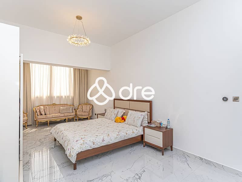 18 DRE08267. JPG