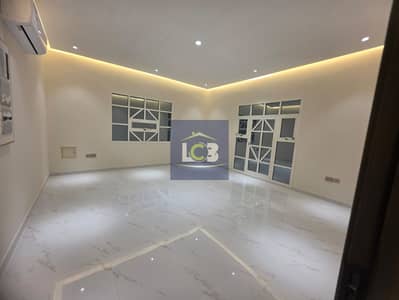 5 Slaapkamers Villa te Huur in Al Shamkha, Abu Dhabi - WhatsApp Image 2026-10-05 at 17.29. 51 (1). jpeg 5 Slaapkamers Villa te Huur in Al Shamkha, Abu Dhabi - WhatsApp Image 2026-10-05 at 17.29. 51 (1). jpeg