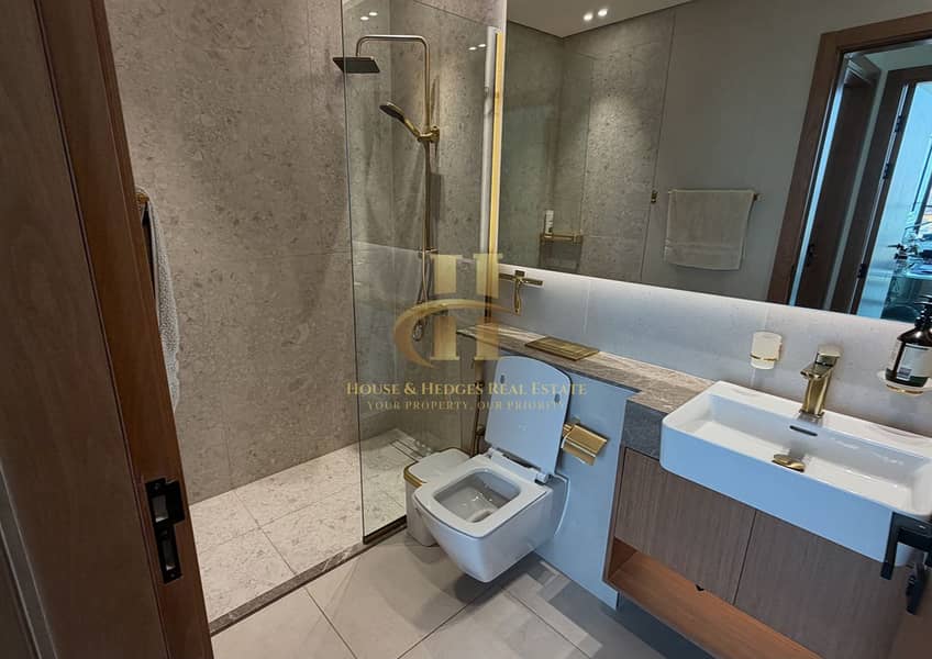 11 GUEST BATHROOM. png