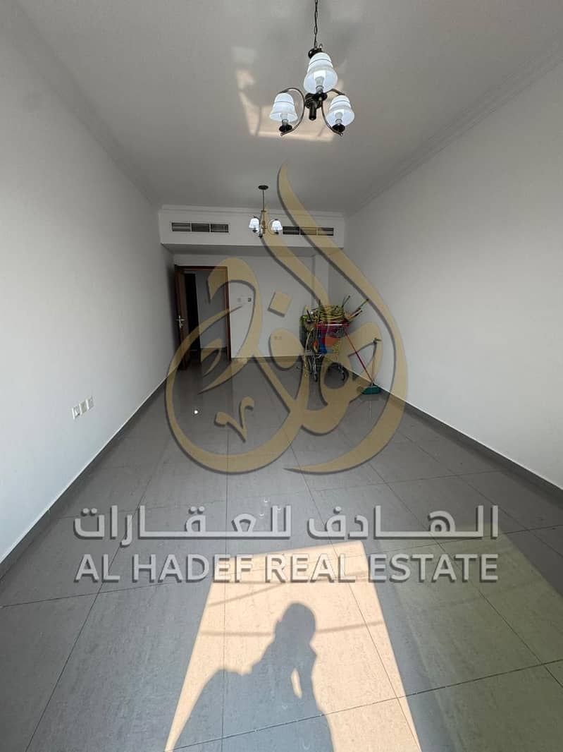 14 ec5f53b6-c64b-4f27-ae38-2db1552006ce. jpg