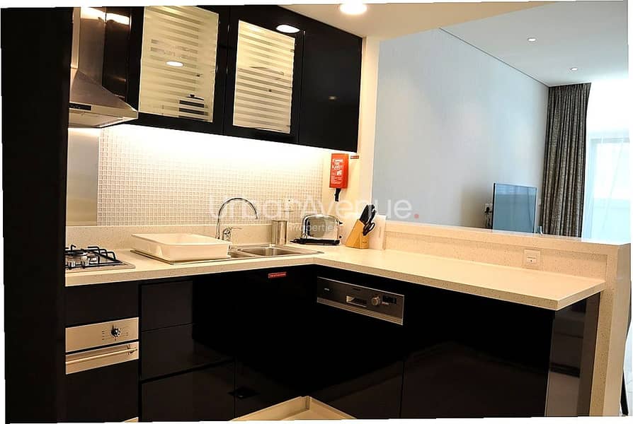 3 kitchen_clear_bright_straightened. jpg