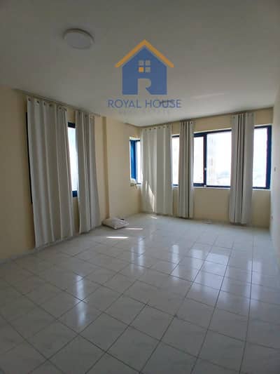 Appartement de 3 chambres à à louer à Al Majaz, Sharjah - WhatsApp Image 2026-10-05 at 12.31. 33 PM. jpeg Appartement de 3 chambres à à louer à Al Majaz, Sharjah - WhatsApp Image 2026-10-05 at 12.31. 33 PM. jpeg