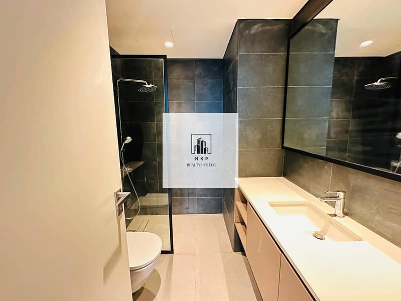 6 95ee6b4b-e194-497f-9660-a6aba7d7884a. jpeg
