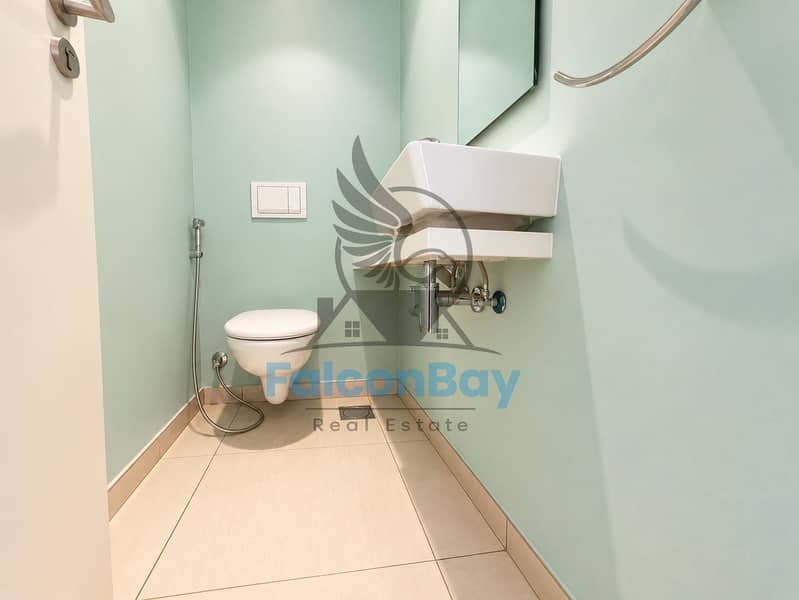 20 ChatGPT Image 5 Oct 2026, 18_58_48. png