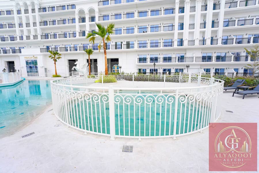 11 ETERNAL-JACUZZI. jpg