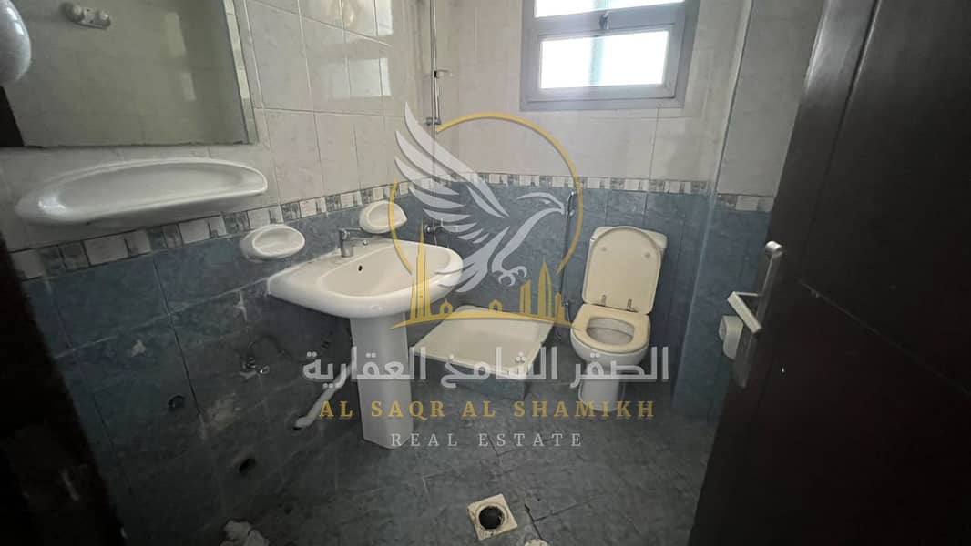 19 3-غرف-وصالة-للا-يجار-3-غرف-القليعة-الشارقة-صورة-العقار-yt-001-12. jpg