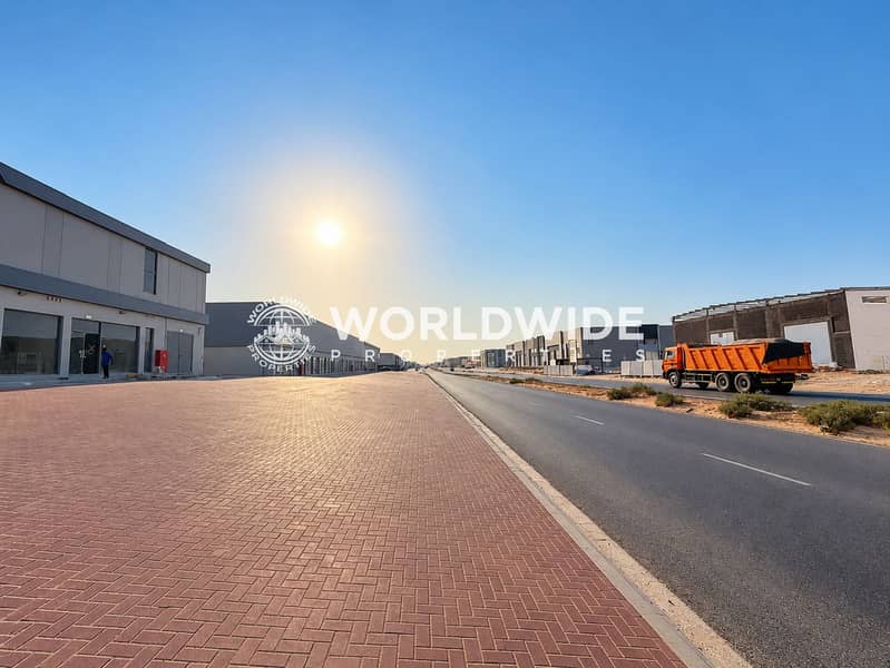 6 Authentic warehouse interior with industrial details-1. png